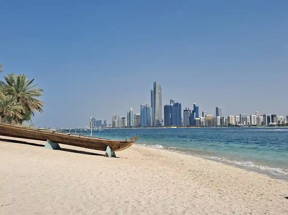 Bus 22: Al Ghubaiba to Al Qusais